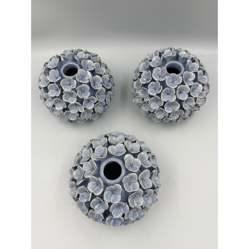 Set of 3 Two's Company Handcrafted Blue Porcelain Hydrangea Candle Holders/Vases - Picture 3 of 8